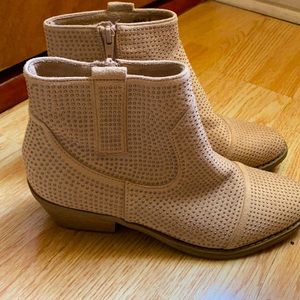 Ankles Boots blush pink 😍side zip